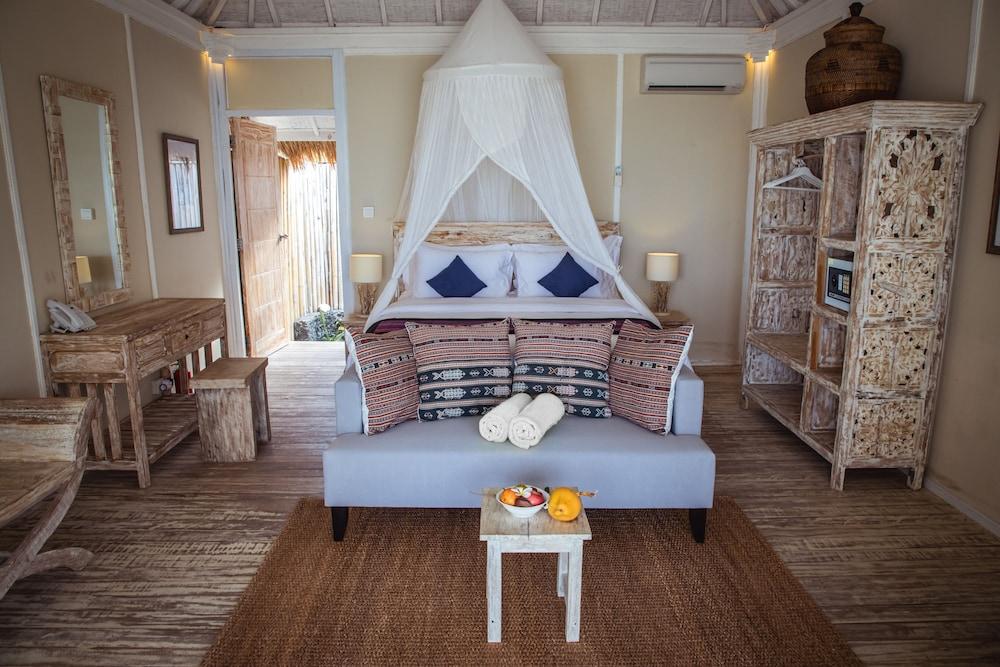 Sudamala Resort, Seraya, Flores ลาบวนบาโจ ภายนอก รูปภาพ